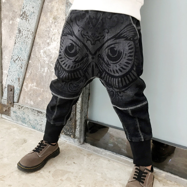 Детски модерен панталон с щампа в два цвята