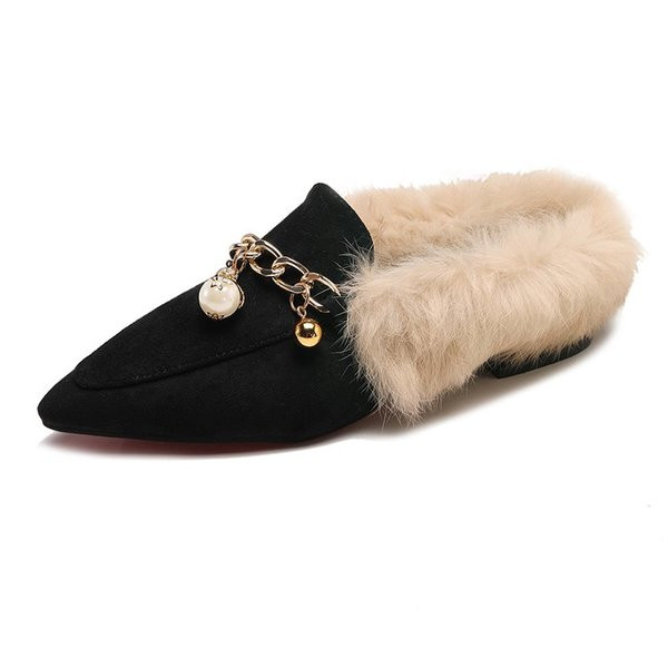 Model actual de mocasini de dama cu decor metalic si puf in doua culori