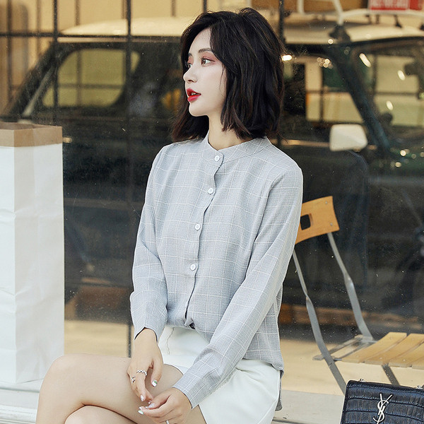 Cămașă de toamnă de damă cu guler în formă de O