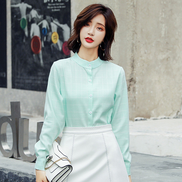 Cămașă de toamnă de damă cu guler în formă de O