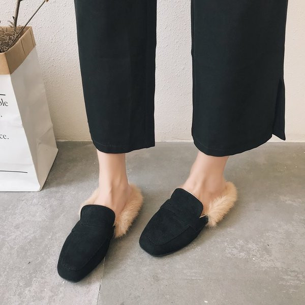 Model actual de mocasini de dama din piele intoarsa in doua culori