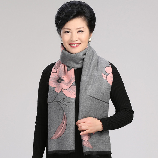 Esarfa moderna de dama cu motive florale in trei culori