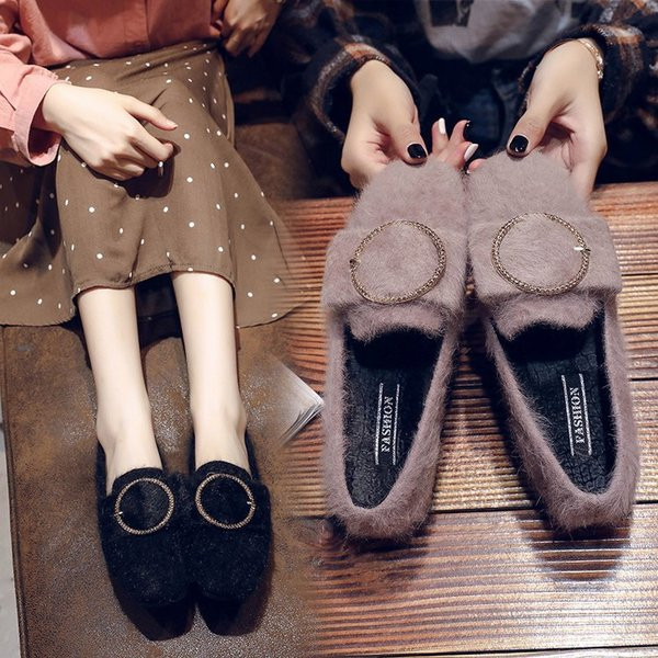 Model actual de mocasini de dama cu catarama metalica in doua culori