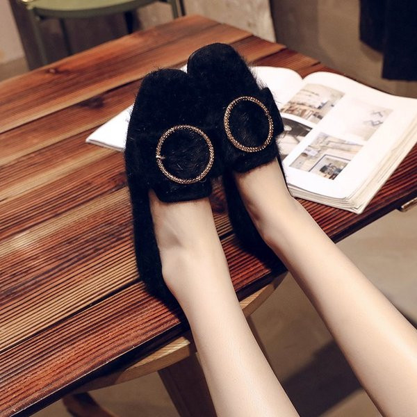 Model actual de mocasini de dama cu catarama metalica in doua culori