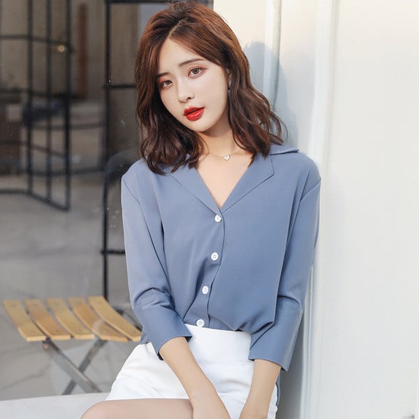 Елегантна дамска риза с V-образно деколте в два цвята