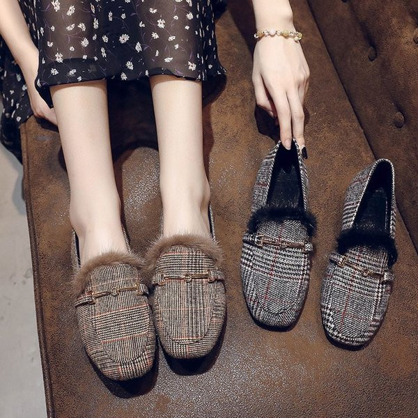 Mocasini moderni de dama cu puf si decor metalic in doua culori