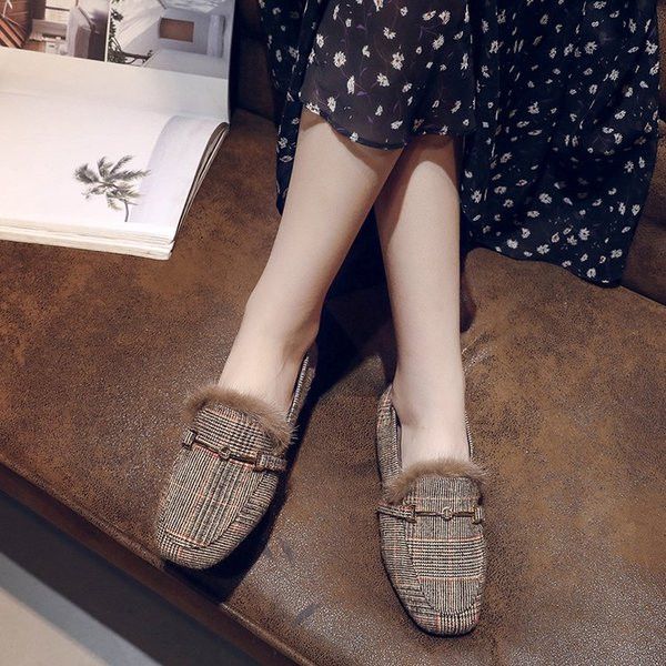 Mocasini moderni de dama cu puf si decor metalic in doua culori