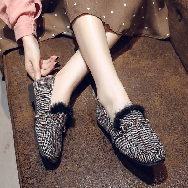 Mocasini moderni de dama cu puf si decor metalic in doua culori