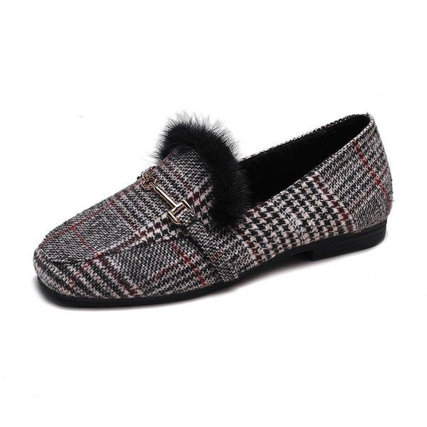 Mocasini moderni de dama cu puf si decor metalic in doua culori