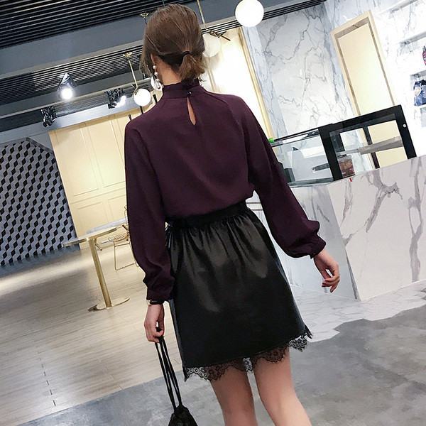 Модерна дамска риза с О-образно деколте