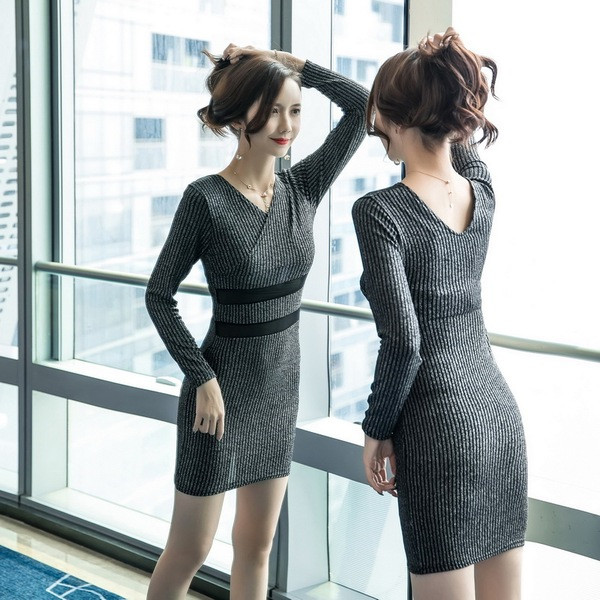 Γυναικείο κομψό φόρεμα με V-λαιμόκοψη σε τέσσερα χρώματα