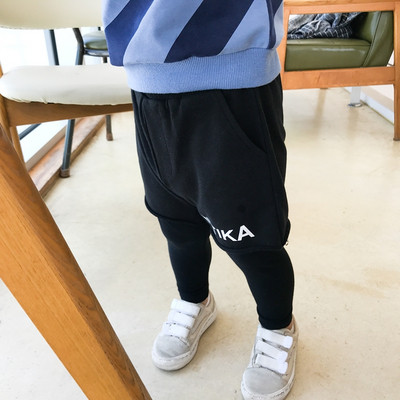 Παιδικά παντελόνια για αγόρια σε γκρι και μαύρο χρώμα