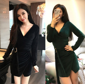 Rochie din catifea cu decolteu in V in doua culori