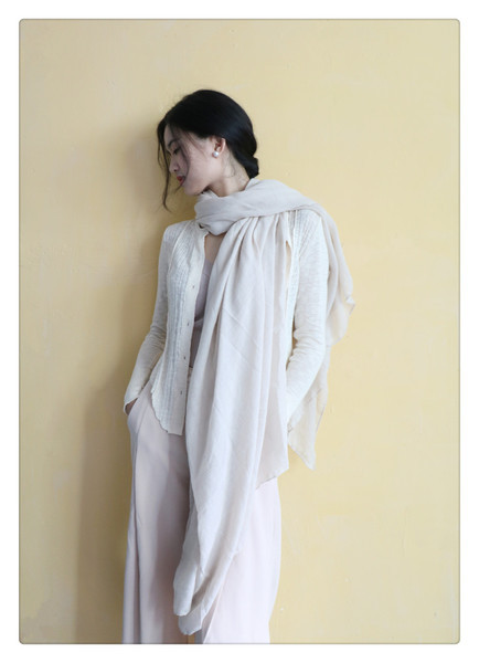 Eșarfă groasă de damă casual de culoare crem