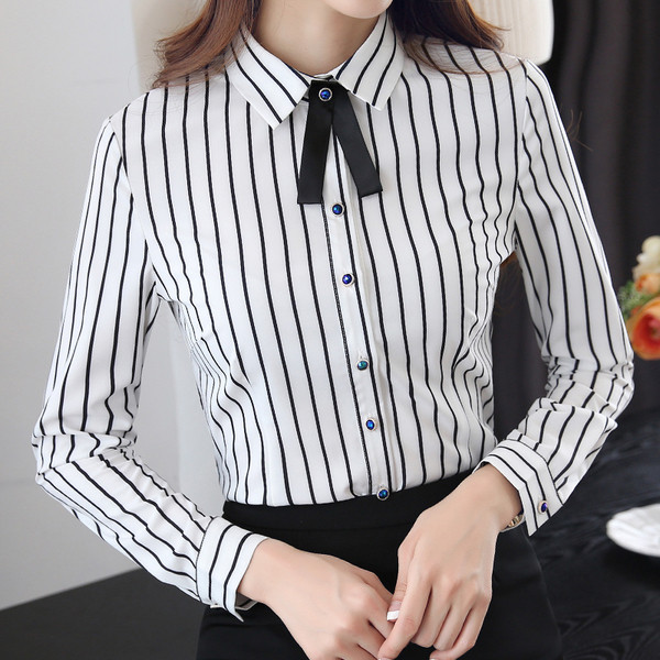 Дамска раирана черно-бяла риза