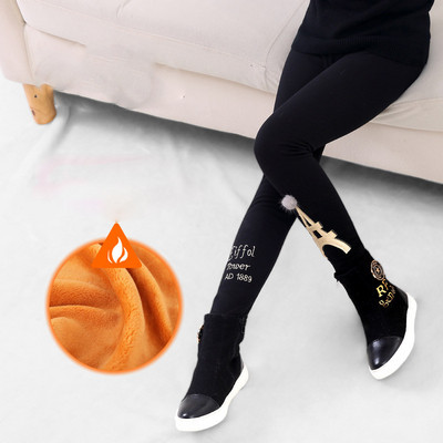 Pană moale pentru copii de culoare închisă cu broderie și elemente 3D