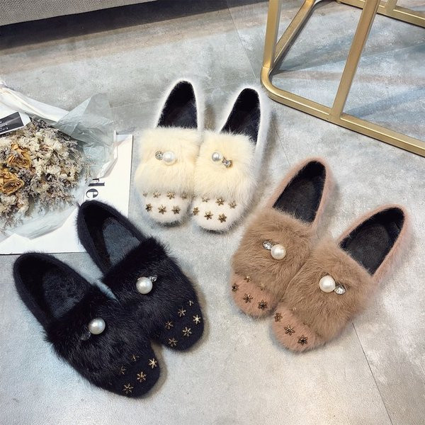 Mocasini de dama actuali cu elemente decorative si puf in trei culori