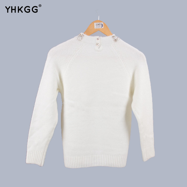 Pulover elegant de dama cu pietre decorative in alb, verde si negru