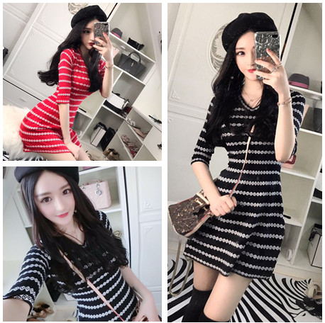 Дамска рокля в два цвята - черен и червен