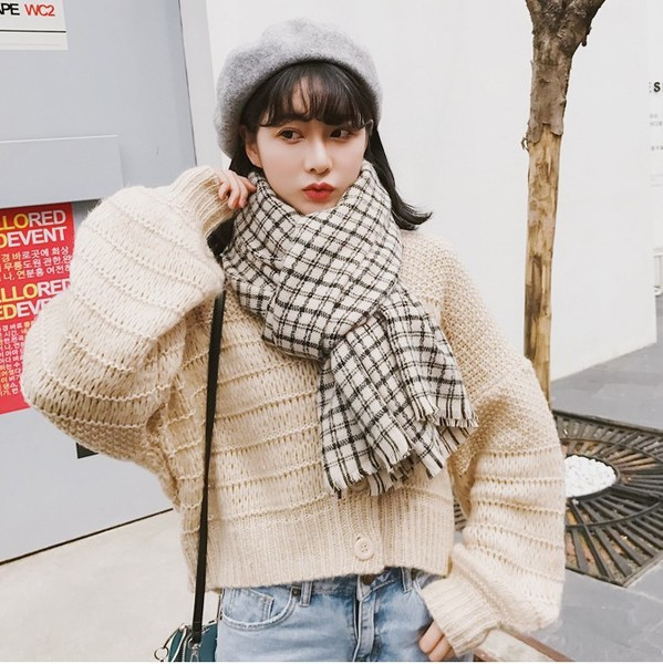 Eșarfă de iarnă de damă modernă în alb-negru