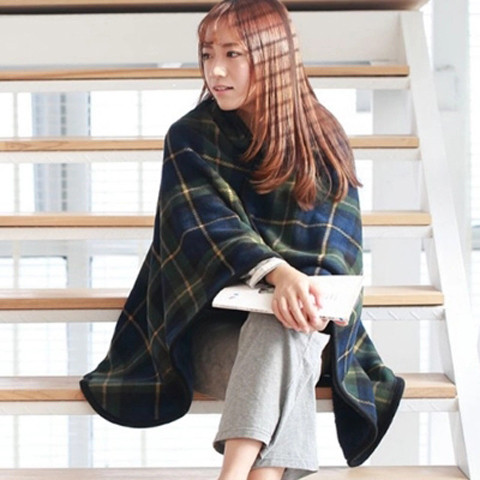 Moдерен дамски шал с копчета в два цвята