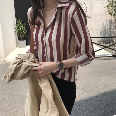 Cămașă de damă cu dungi în trei culori