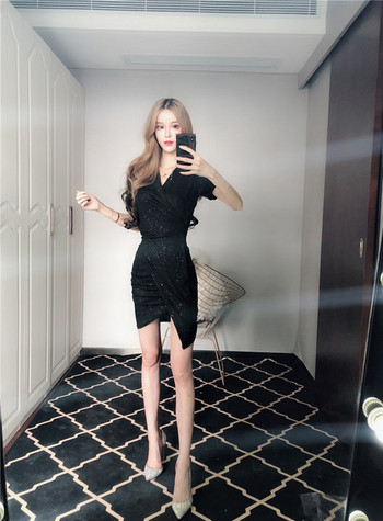 Elegáns fekete női ruha