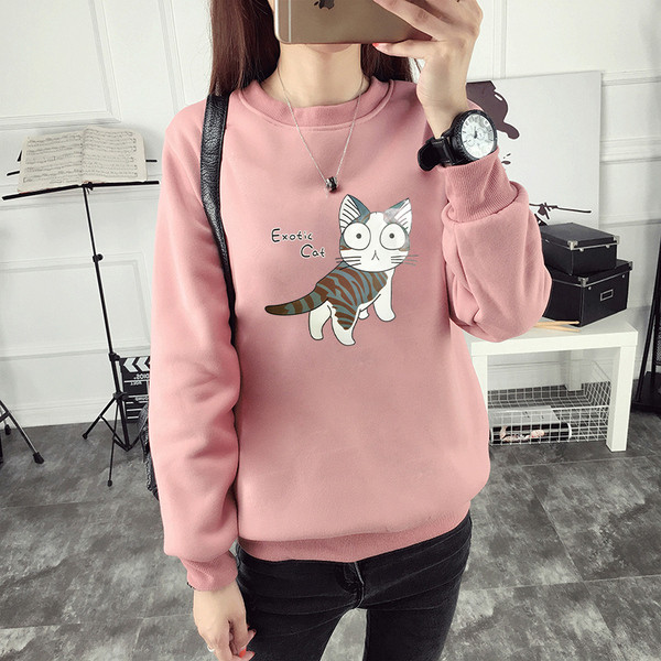 Αθλητική-casual γυναικεία μπλούζα με πολύχρωμη εφαρμογή σε διάφορα χρώματα