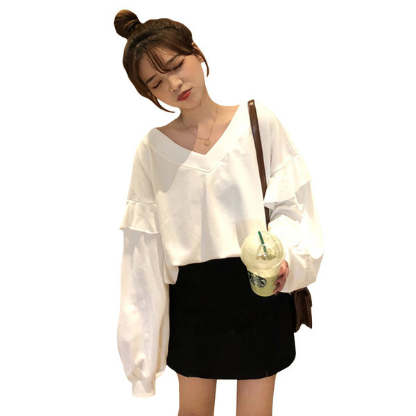 Bluză de damă cu decolteu în V în alb și verde