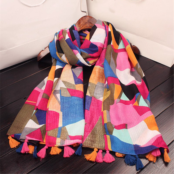 Esarfa de dama colorata moderna cu ciucuri