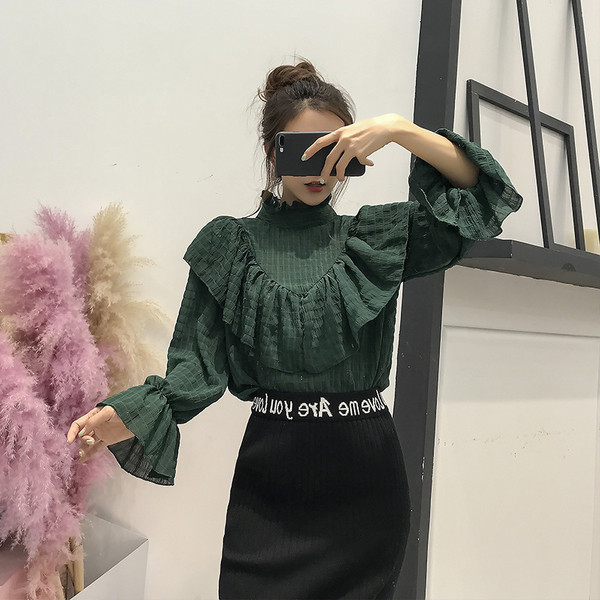 Bluza de dama eleganta cu guler inalt in trei culori