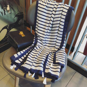 Γυναικείο κασκόλ με φούντες