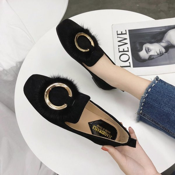 Стилни дамски мокасини с метална декорация от еко велур в два цвята