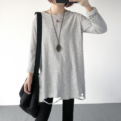 Γυναικεία μπλούζα  με σκισμένα σχέδια σε διάφορα χρώματα