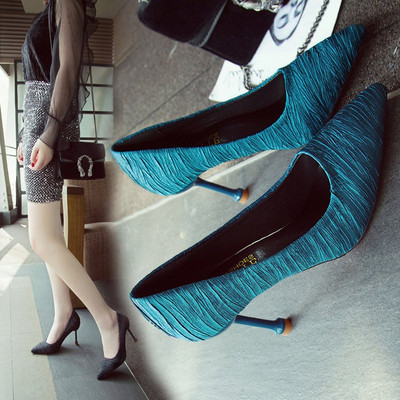Елегантни дамски релефни обувки с висок ток в четири цвята