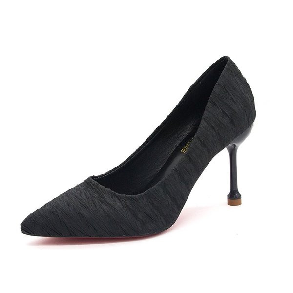 Pantofi eleganti de dama cu toc in relief in patru culori