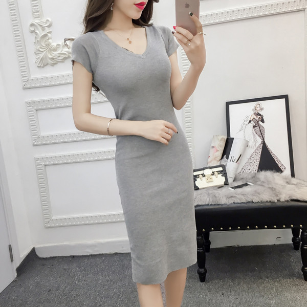 Κομψό γυναικείο φόρεμα με ντεκολτέ σε σχήμα V σε τρία χρώματα