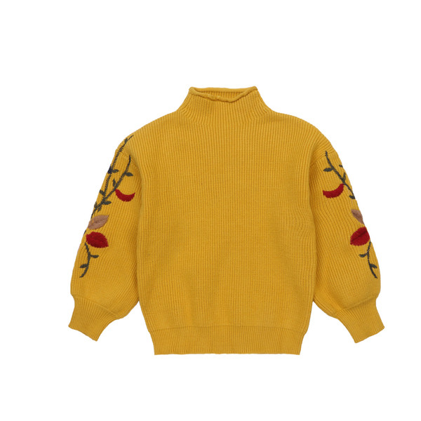 Детски пуловер с висока яка и цветна бродерия