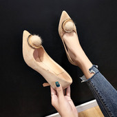 Pantofi eleganti de dama cu decor metalic si puf in doua culori