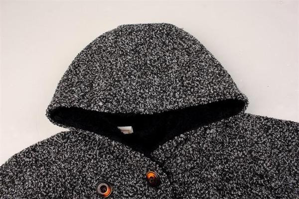 Palton pentru copii cu glugă și imprimeu pe spate