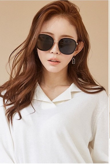 Ochelari de soare de damă transparenți actuali în cinci culori