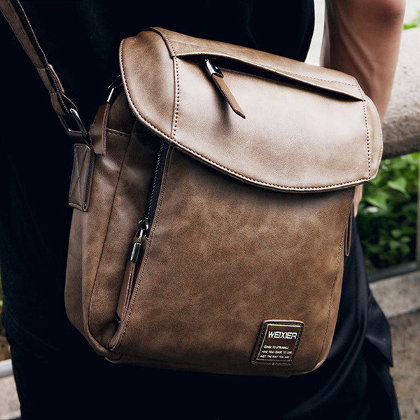 Ανδρική δερμάτινη τσάντα σε τρία χρώματα