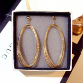 Дълги дамски обеци в златист и сребрист цвят