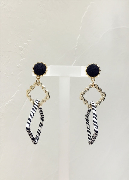 Cercei moderni de dama in doua modele