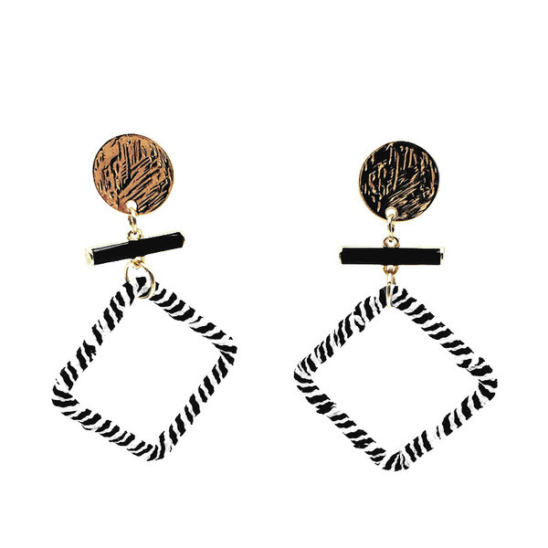 Cercei moderni de dama in doua modele