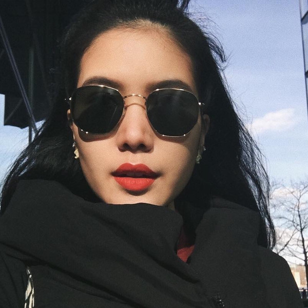 Modern női retro szemüveg négy színben