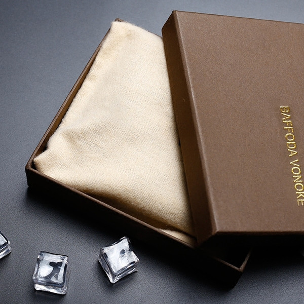 Κομψό ανδρικό πορτοφόλι σε διάφορα χρώματα