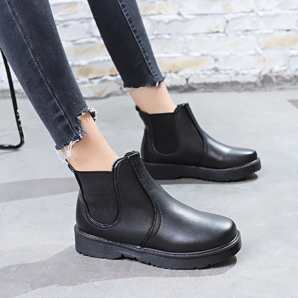 Ежедневни дамски боти от еко кожа в кафяв и черен цвят