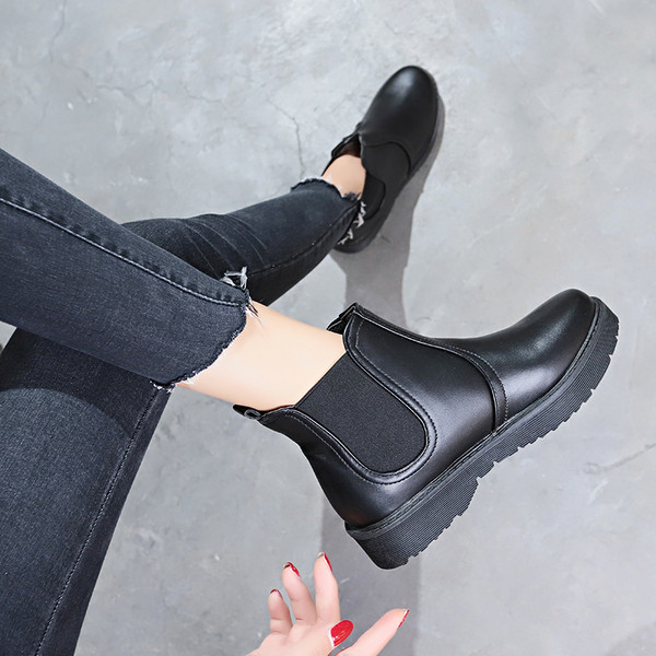 Ежедневни дамски боти от еко кожа в кафяв и черен цвят