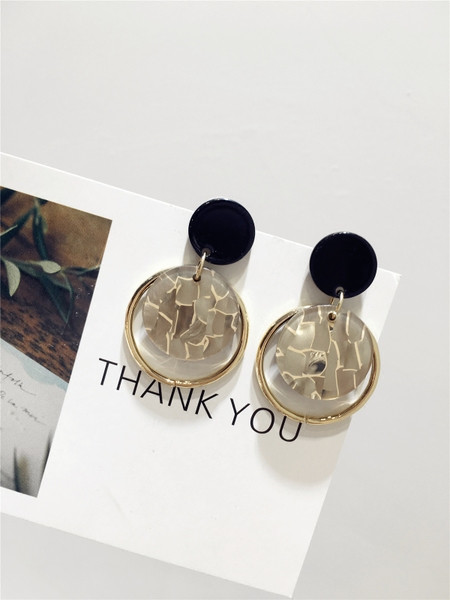 Модерни дамски кръгли обеци